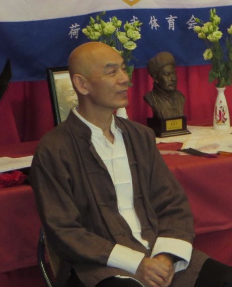 Sifu Zhao Q R tijdens de Tijgerceremonie 2016 in Den Haag.